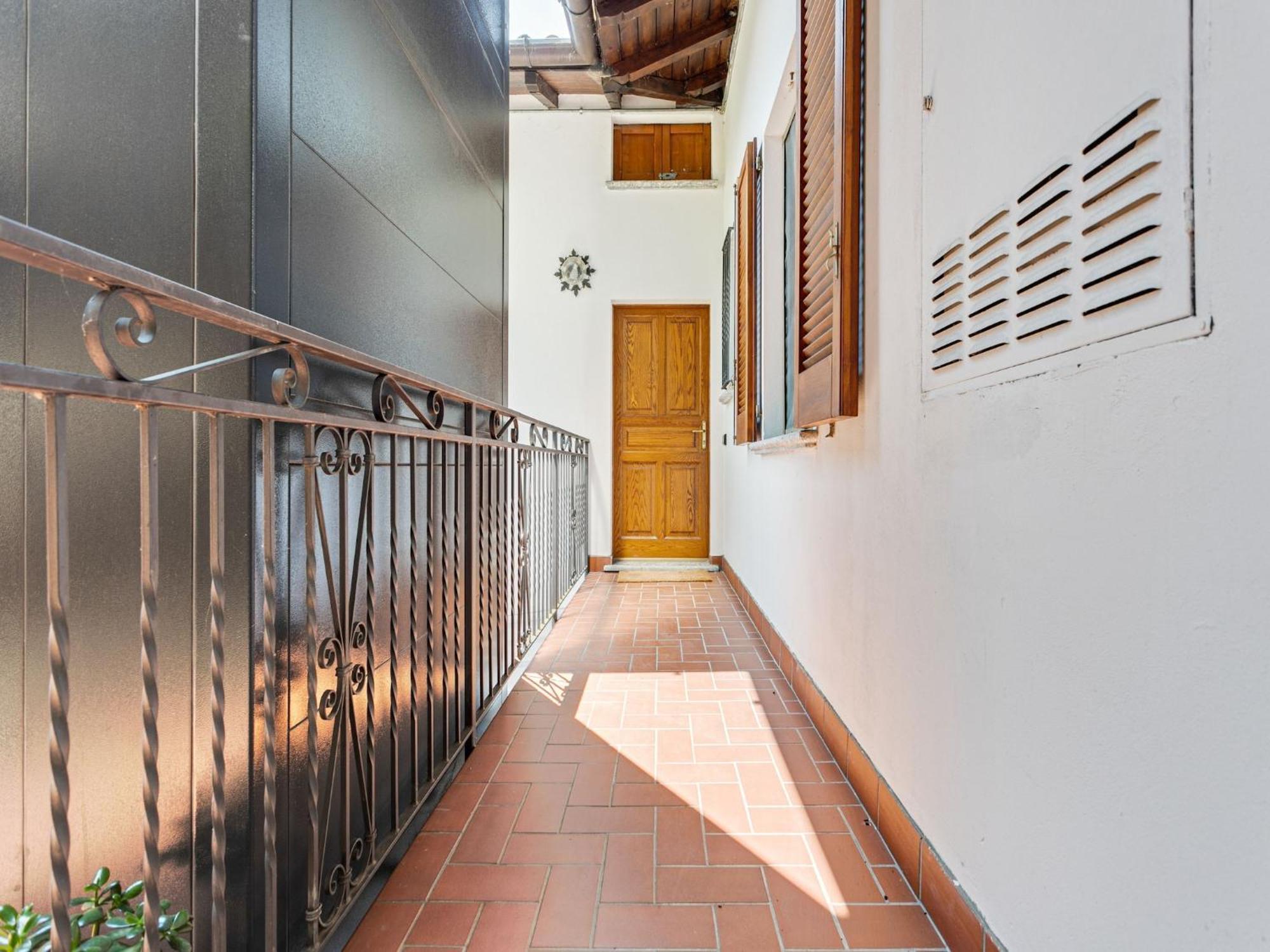 그라베도나 Wonderful Flat With Swimming Pool Lift And Garden 아파트 외부 사진